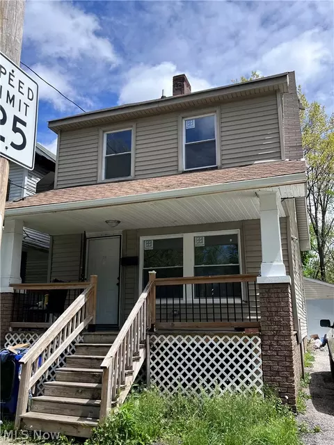 2955 E 115th St, Cleveland, OH 44104