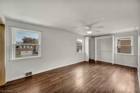 Bedroom - 180 E 264th St, Euclid, OH 44132 photo 1 of 5