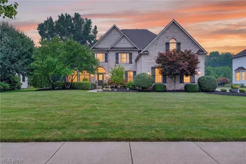 28948 Weybridge Dr, Westlake, OH 44145