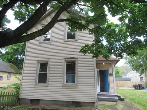 2334 W 38th St, Cleveland, OH 44113