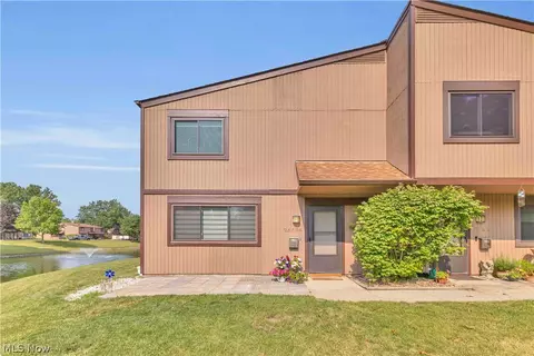 26636 Lake Of The Falls Rd, Olmsted Falls, OH 44138