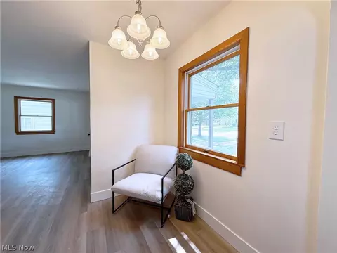 Entry Way - 522 Eastern Heights Blvd, Elyria, OH 44035 photo 1 of 3