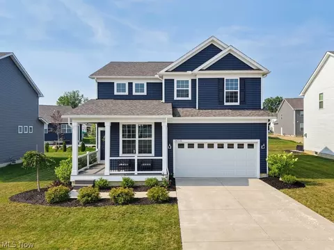26335 Grand View Dr, Olmsted Twp, OH 44138