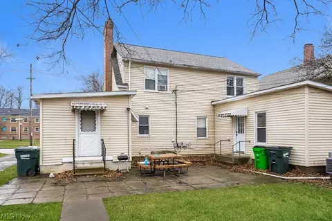 77 E Bridge St, Berea, OH 44017 photo 19