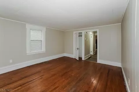 77 E Bridge St, Berea, OH 44017 photo 5