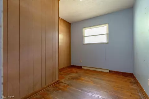 Bedroom - 7101 Pinecrest St NE, Canton, OH 44721 photo 5 of 6