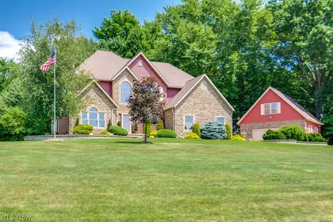 10225 Questa Ct, Wadsworth, OH 44281