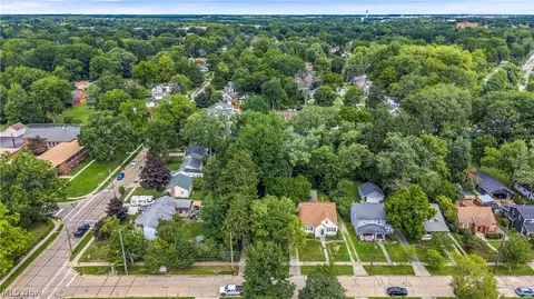 102 Hartman St, Berea, OH 44017 photo 8