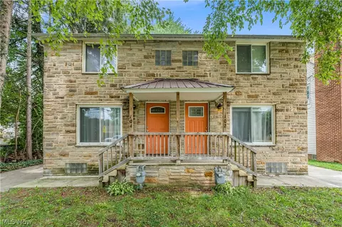 102 Hartman St, Berea, OH 44017