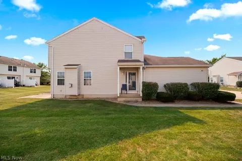 Exterior - 107 Meander Ln, Elyria, OH 44035 photo 2 of 5