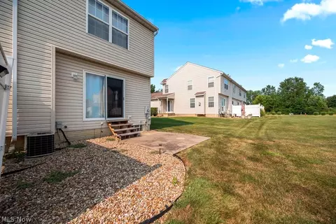Exterior - 107 Meander Ln, Elyria, OH 44035 photo 4 of 5