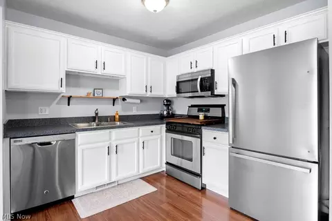Kitchen - 107 Meander Ln, Elyria, OH 44035 photo 2 of 3