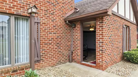 Other - 817 Pearson Cir #2, Boardman, OH 44512 photo 3 of 14