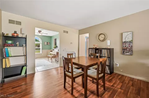 Dining - 817 Pearson Cir #2, Boardman, OH 44512 photo 2 of 2