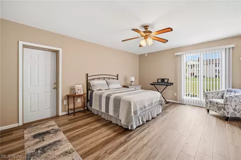 Bedroom - 817 Pearson Cir #2, Boardman, OH 44512 photo 2 of 3