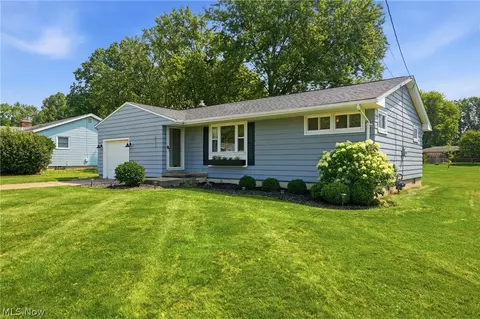 3417 Bentwillow Ln, Youngstown, OH 44511