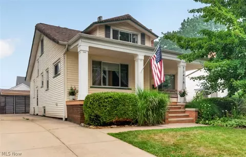 17416 Oxford Ave, Cleveland, OH 44111