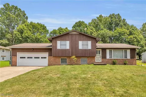 388 Cheryl Dr, Tallmadge, OH 44278
