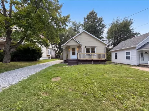 736 Bettes Ave, Akron, OH 44310