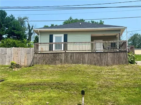 1905 Stewart Ave, Cambridge, OH 43725