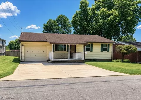 2316 45th St, Parkersburg, WV 26104