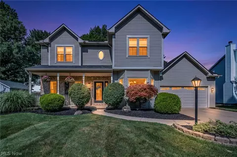 1138 Middlefield Trl, Brunswick, OH 44212