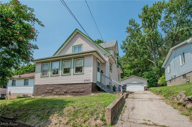 1043 Silvercrest Ave, Akron, OH 44314