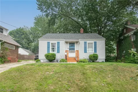 349 Morningview Ave, Akron, OH 44305