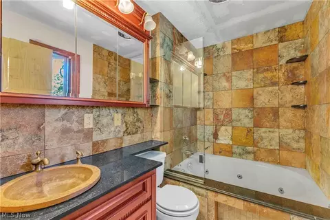 Bath - 8935 Oberlin Rd, Elyria, OH 44035 photo 2 of 2