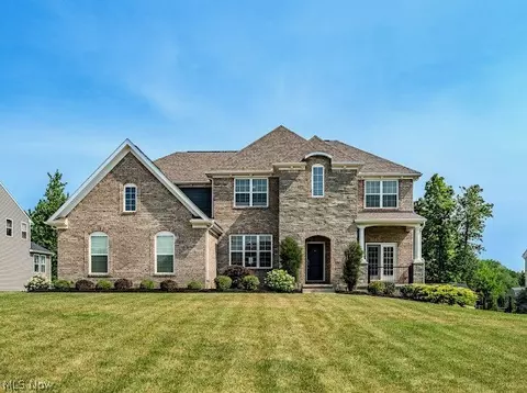12560 Treeline Trl, North Royalton, OH 44133