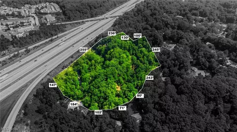 Hanna Road, Willoughby Hills, OH 44094