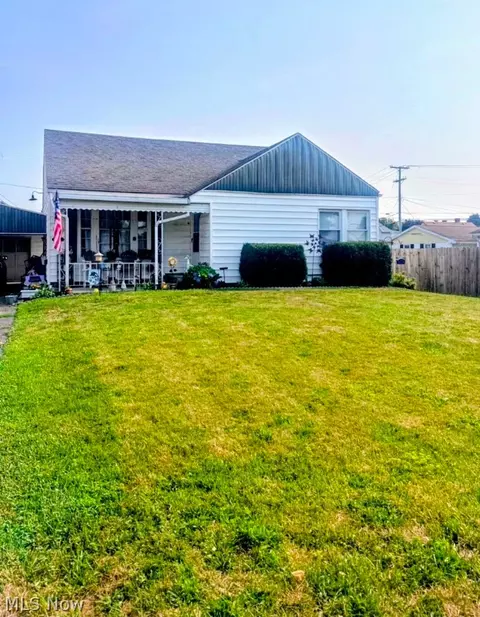 208 E Union Ave, West Lafayette, OH 43845