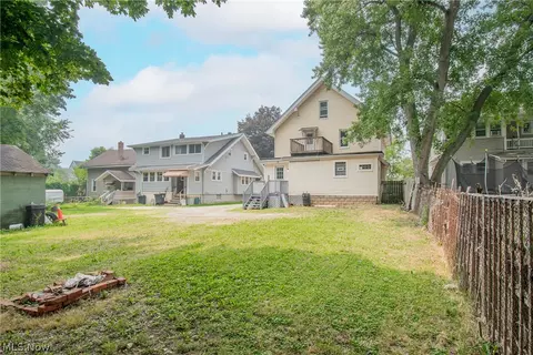 Exterior - 665 Thayer St, Akron, OH 44310 photo 2 of 5