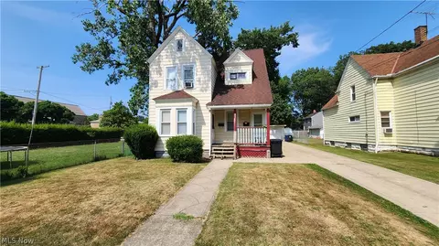 3747 Bosworth Rd, Cleveland, OH 44111