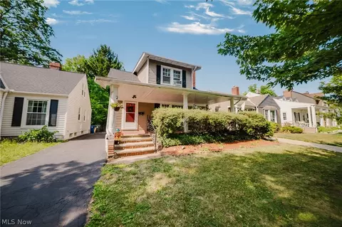 3537 E Scarborough Rd, Cleveland Heights, OH 44118
