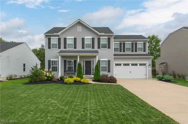 8133 Ashford Cir, North Ridgeville, OH 44039