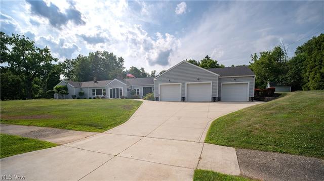 3130 Silver Lake Blvd, Silver Lake, OH 44224