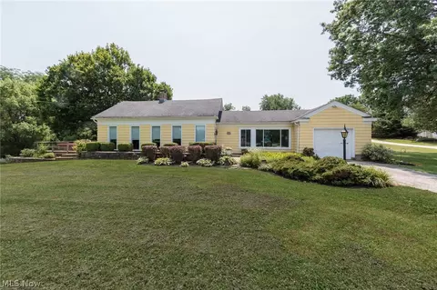 460 Granger Rd, Medina, OH 44256