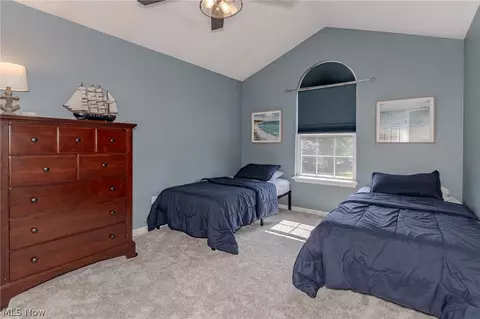 Bedroom - 102 Middle Post Pt, Chardon, OH 44024 photo 1 of 10