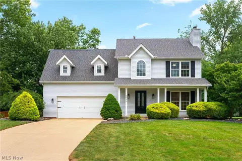 5944 University Heights Cir NW, North Canton, OH 44720