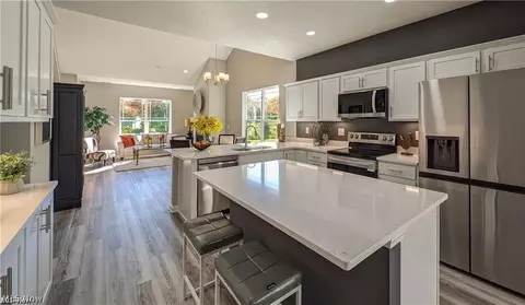 5007 Coventry Cir, Huron, OH 44839 photo 9
