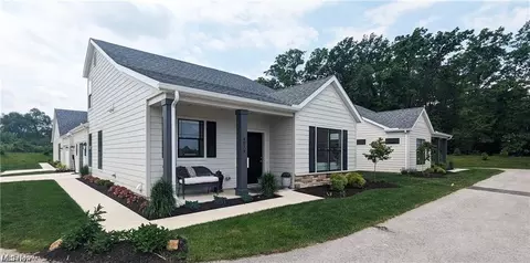 5007 Coventry Cir, Huron, OH 44839 photo 1