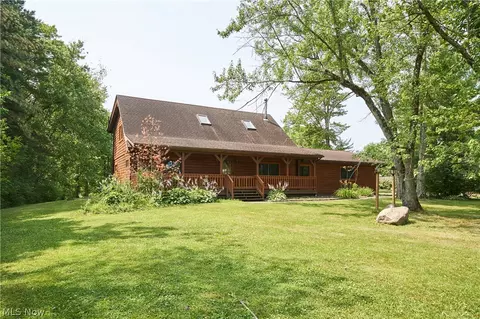 11461 Drake Rd, North Royalton, OH 44133