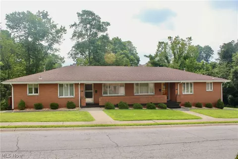 217-219 S 19th St, Weirton, WV 26062