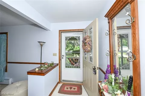 Entry Way - 14838 State Route 301, Lagrange, OH 44050 photo 1 of 3