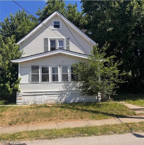 7415 Canton Ave, Cleveland, OH 44105