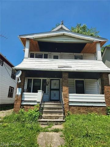 9917 Manor Ave, Cleveland, OH 44104