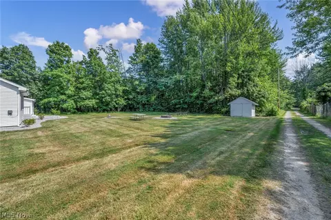 Exterior - 6940 Lake Rd W, Ashtabula, OH 44004 photo 11 of 11