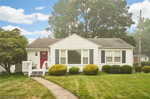 2388 17th St, Cuyahoga Falls, OH 44223