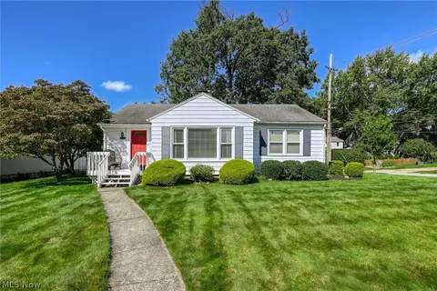 2388 17th St, Cuyahoga Falls, OH 44223